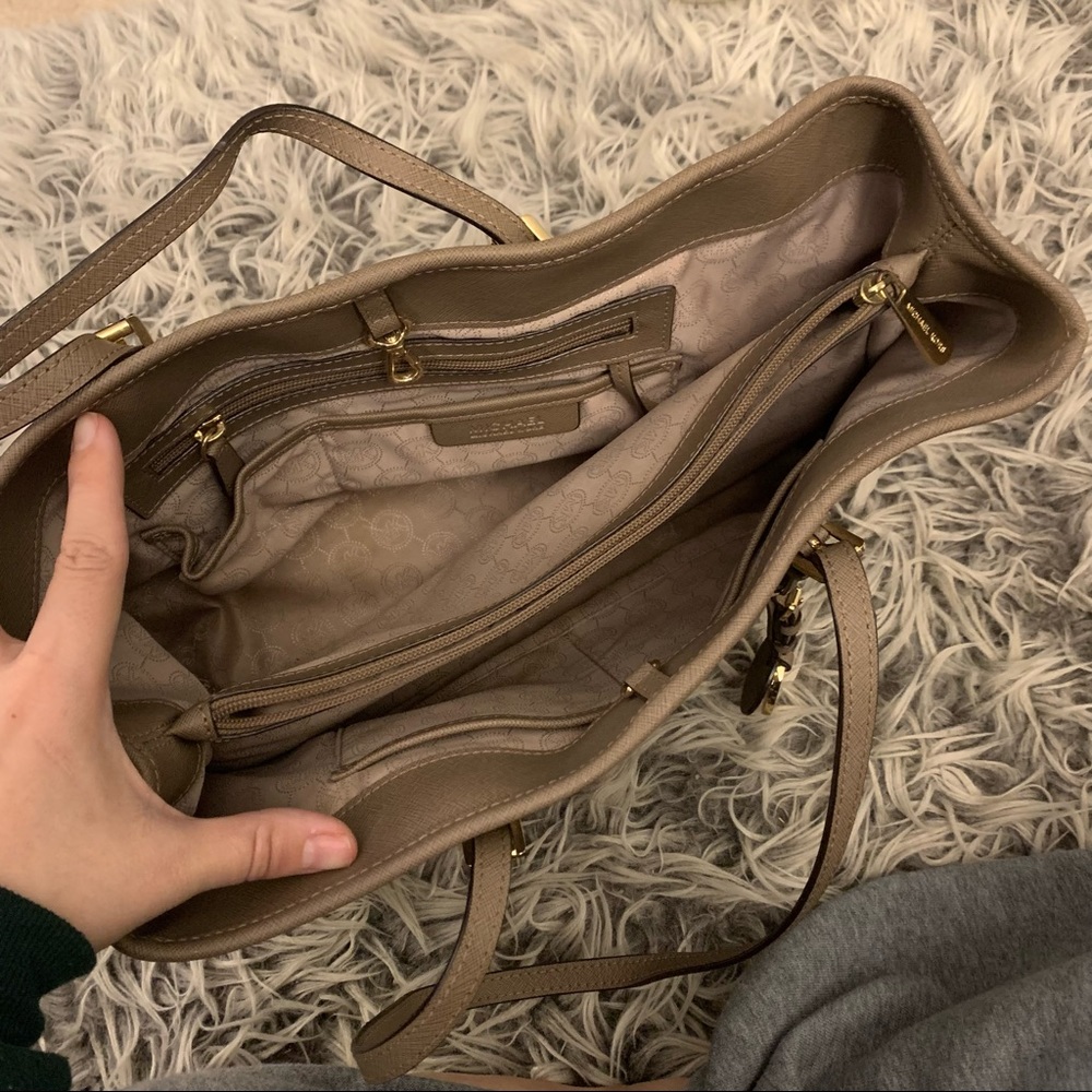 Grey Michel Kors Tote - Picture 6 of 7
